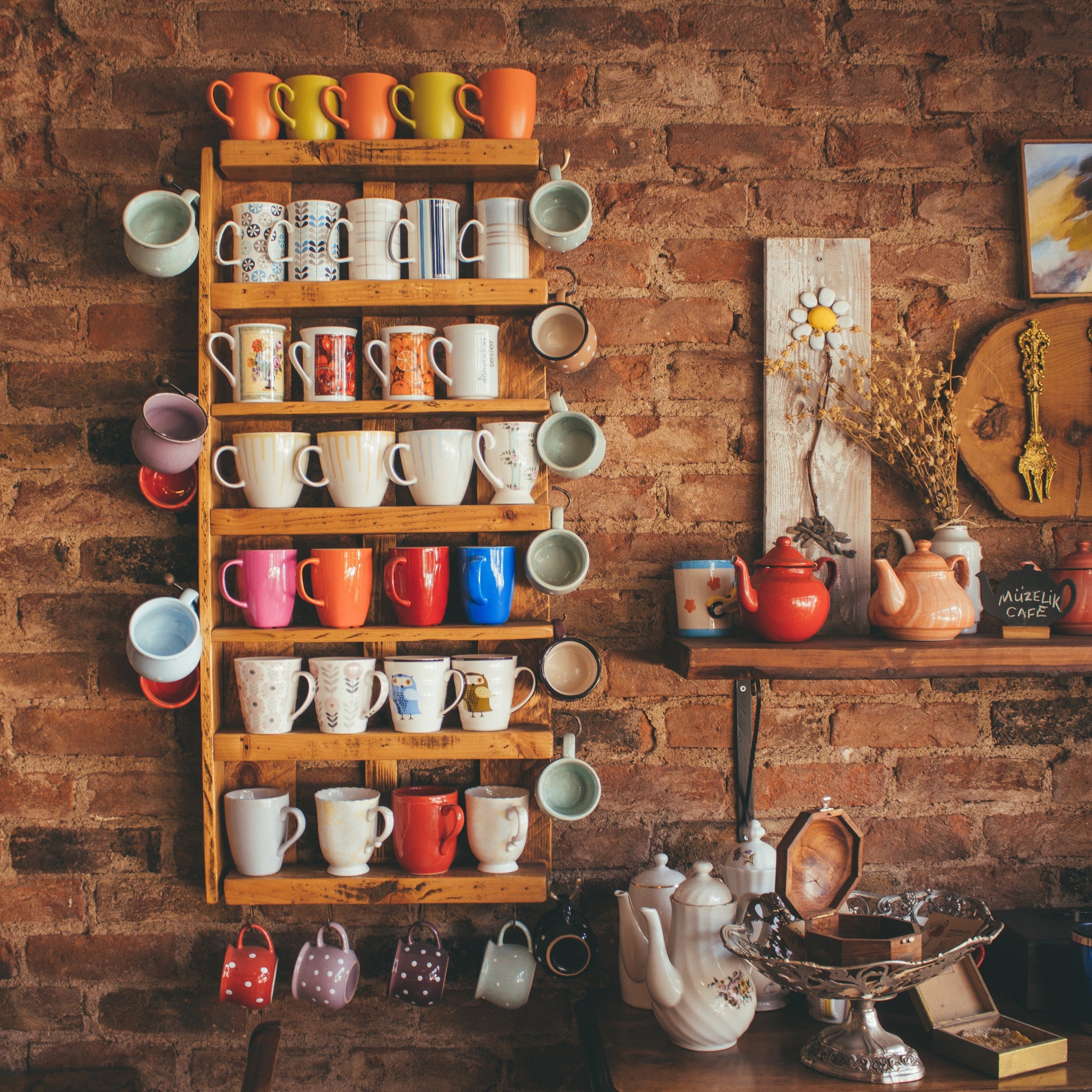 Drink Up! How Your Mug Choice Can Affect Your State of Mind